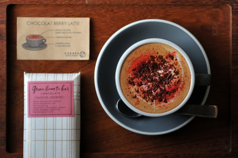 チョコレートベリーラテ